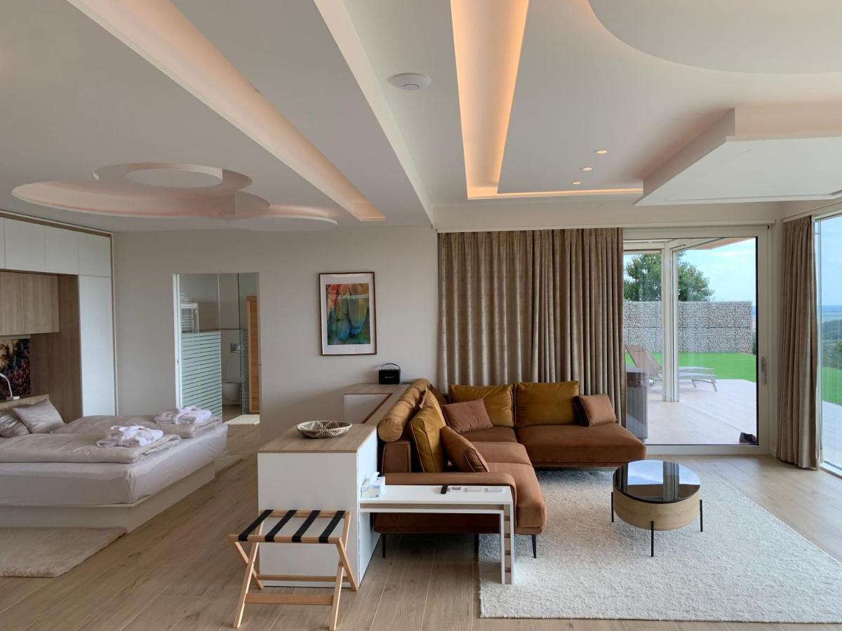 Sxrd Luxus Apartmanok Szekszard Luaran gambar